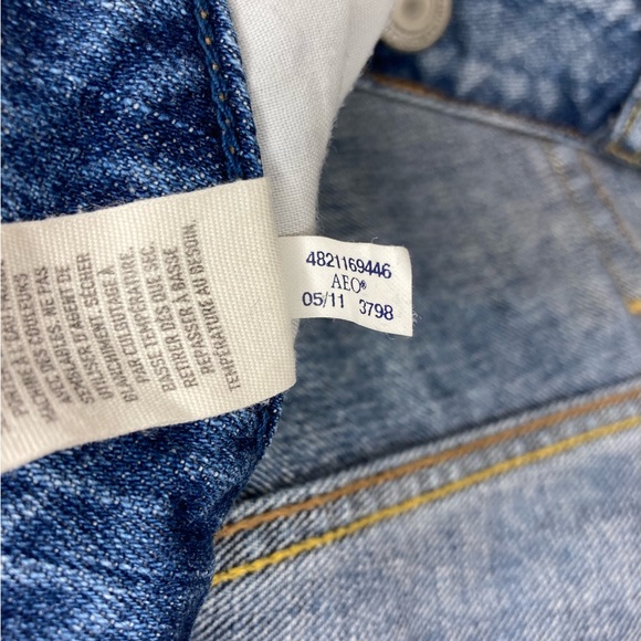 American Eagle Distressed Denim shorts - Picture 5 of 8